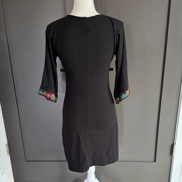 Rave Women’s Black Mini Dress with Floral Embroidery Size XS - Picture 5 of 9